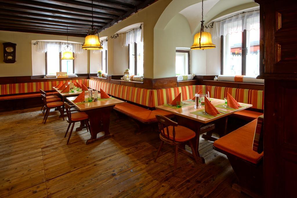 Hotel Restaurant Das Roessl Windischgarsten Exterior photo